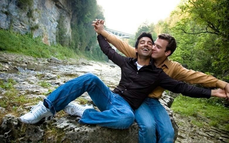 gay-dating. wildplanetradio.com. 