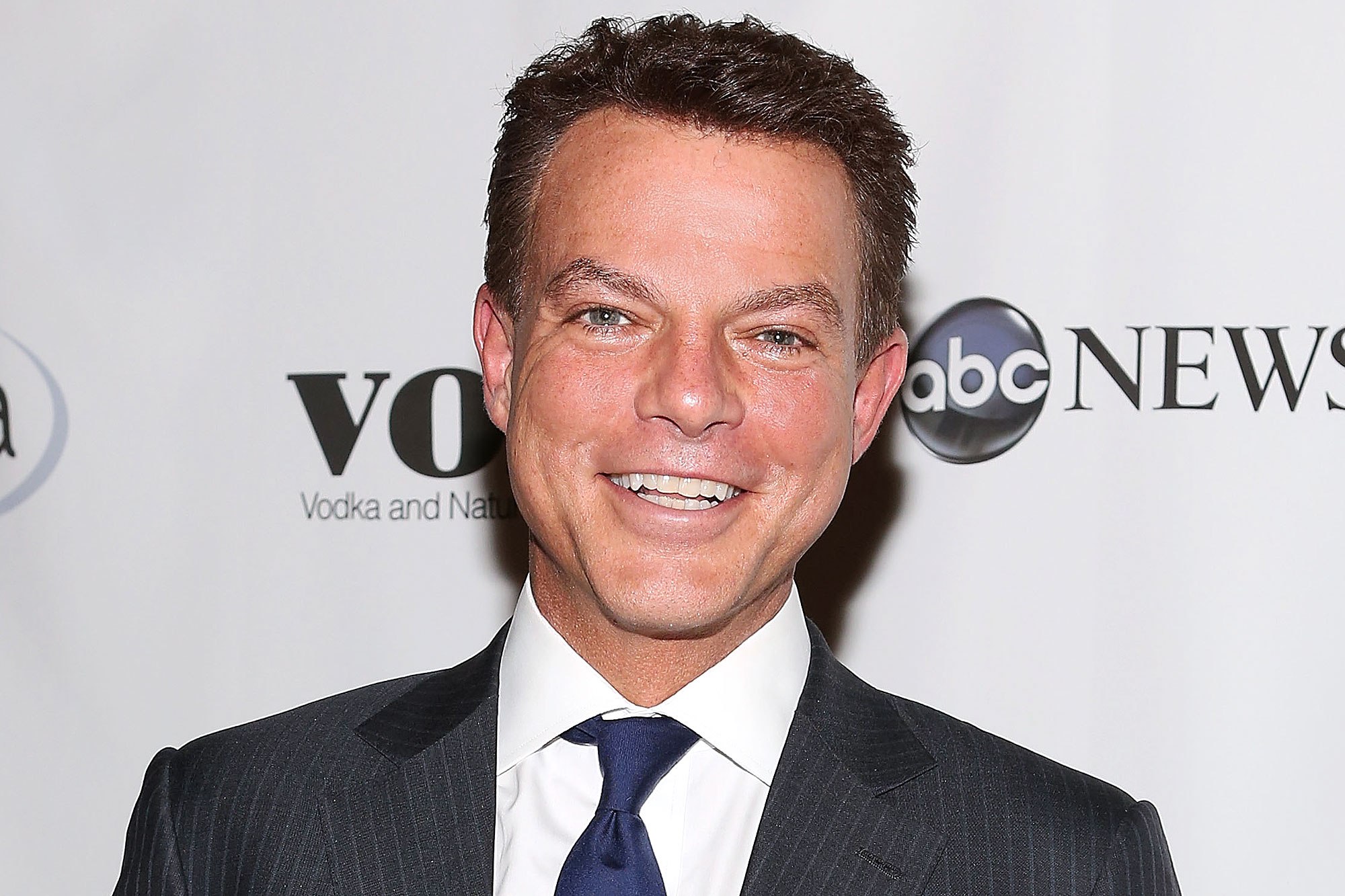 Shepard Smith of Fox News Comes Out as Gay, Defends Roger Ailes Meaws