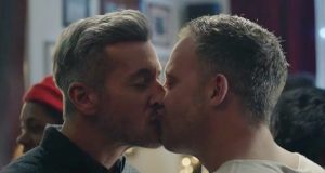 BBC-One-Christmas-Kiss