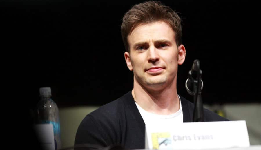 Chris Evans Put Straight Pride Organizers Where They Belong Meaws