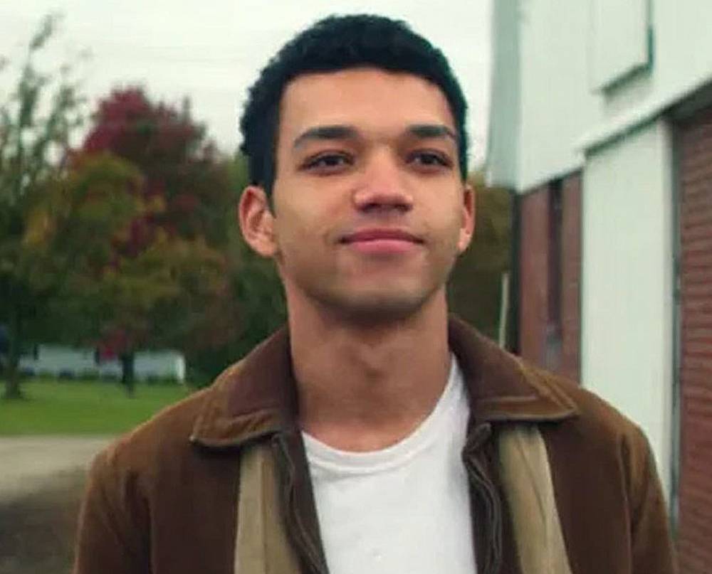 Actor Justice Smith Comes Out as Queer, Reveals Boyfriend in Post ...