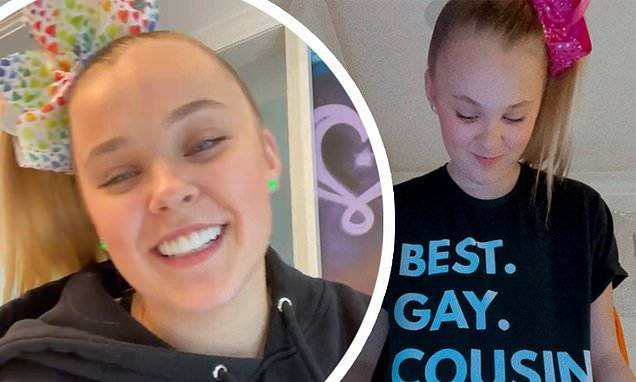 JoJo Siwa, 17, confirms she came out as LGBTQ+ after wearing 'Best Gay ...