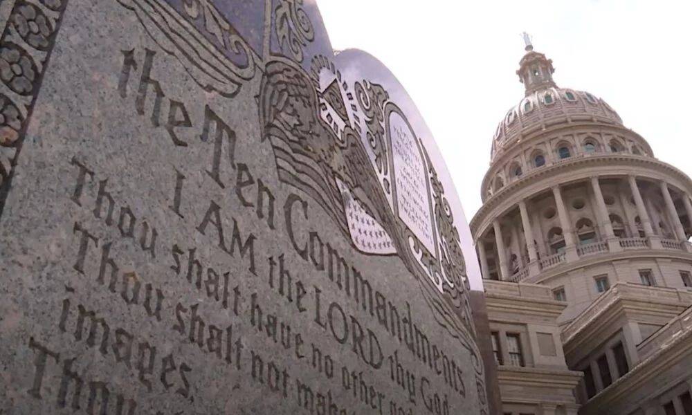 Texas Bill Requiring Display Of Ten Commandments In Public Schools ...