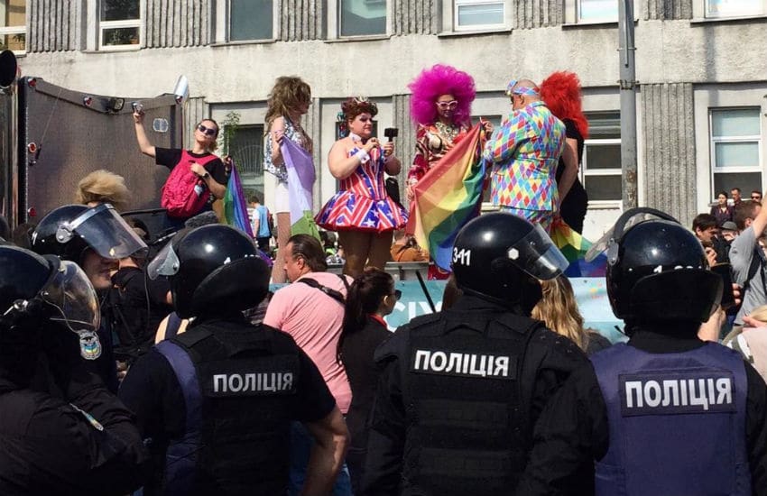 Thousands March In Kiev Pride Amid Heavy Police Presence And Anti Lgbti Protesters Meaws