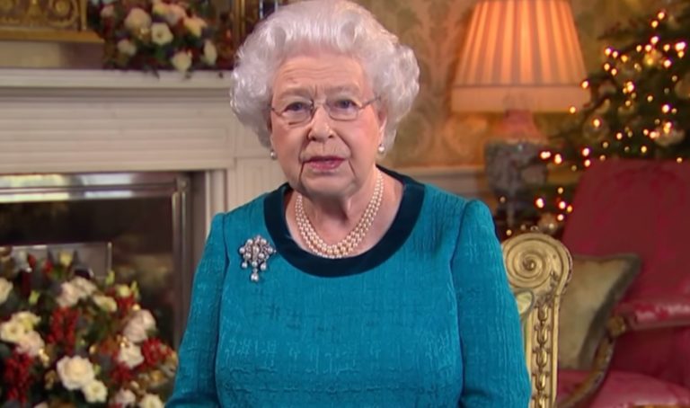 Queen Elizabeth II Just Revealed Her Favorite Dance Song – And It's A ...