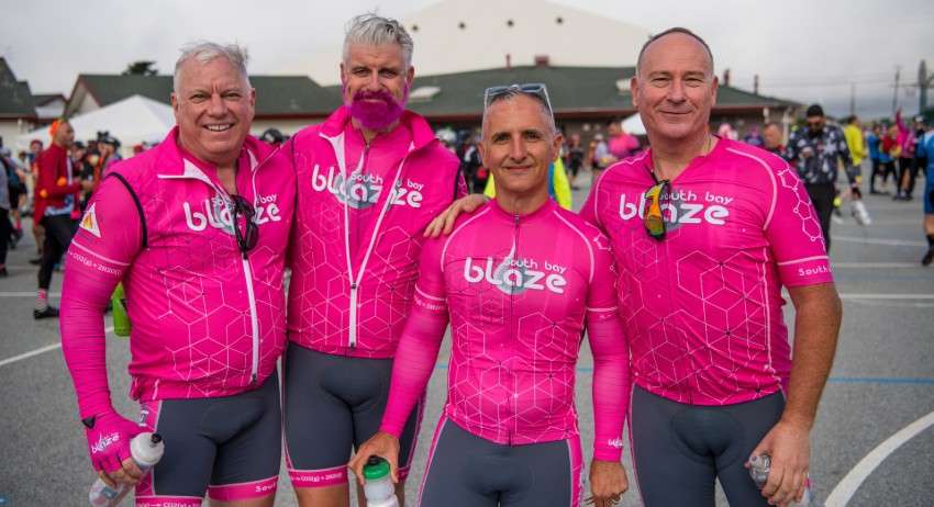 A group of riders in the AIDS/LifeCycle